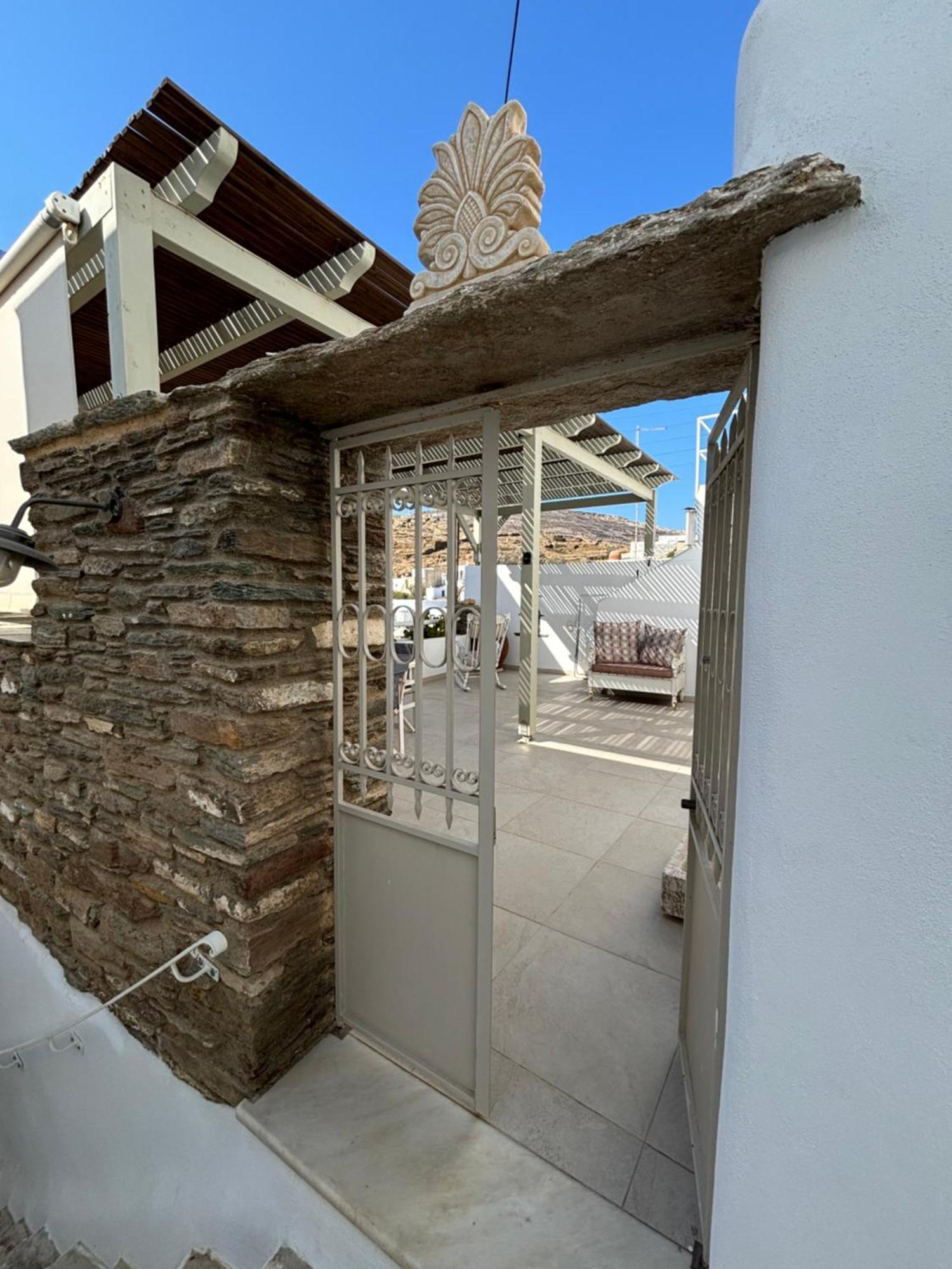 Serenity Living Platia, Tinos Ngoại thất bức ảnh